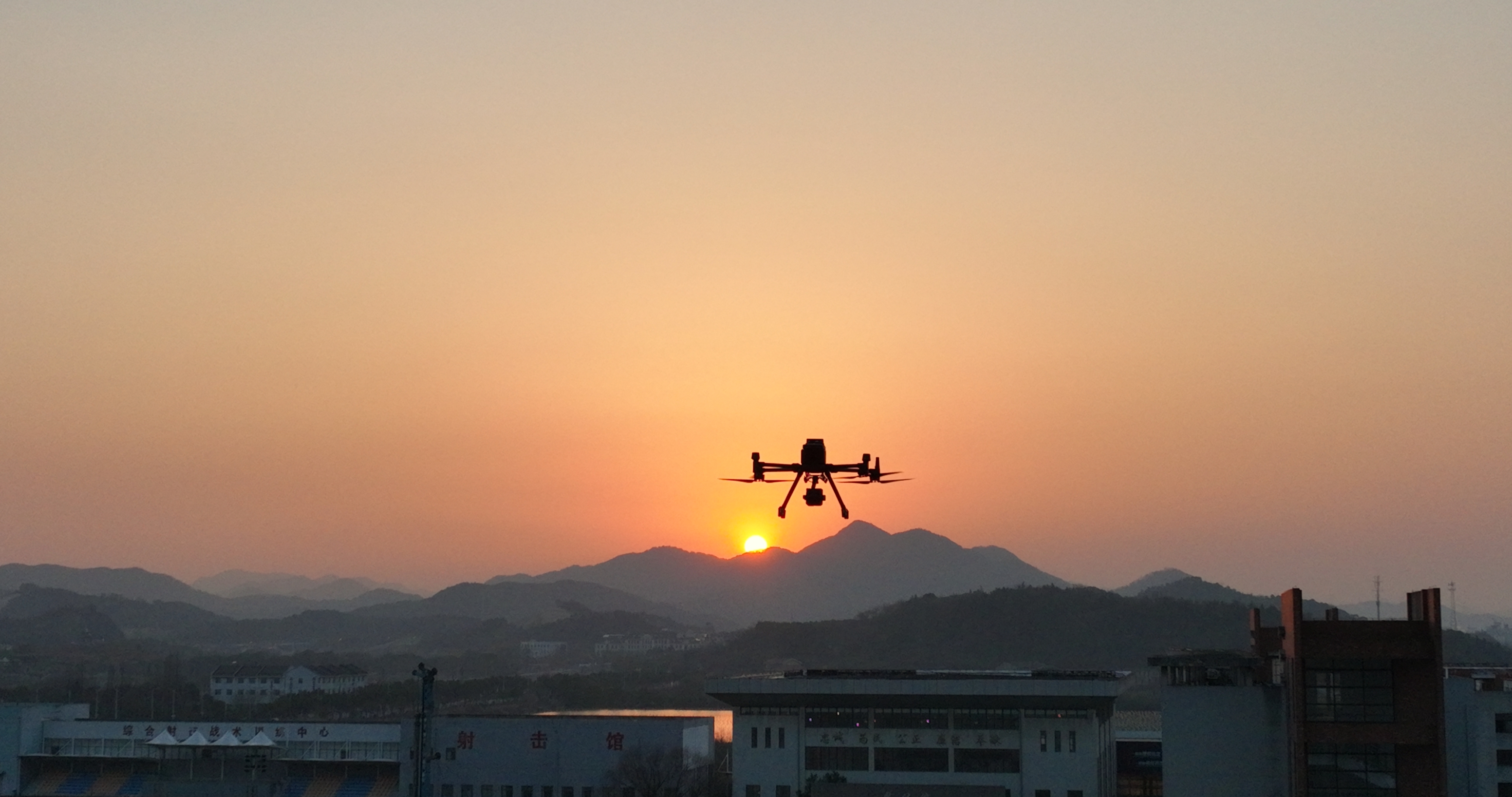 無人機(jī)管理平臺的運(yùn)作原理，構(gòu)建未來低空城市的智能核心